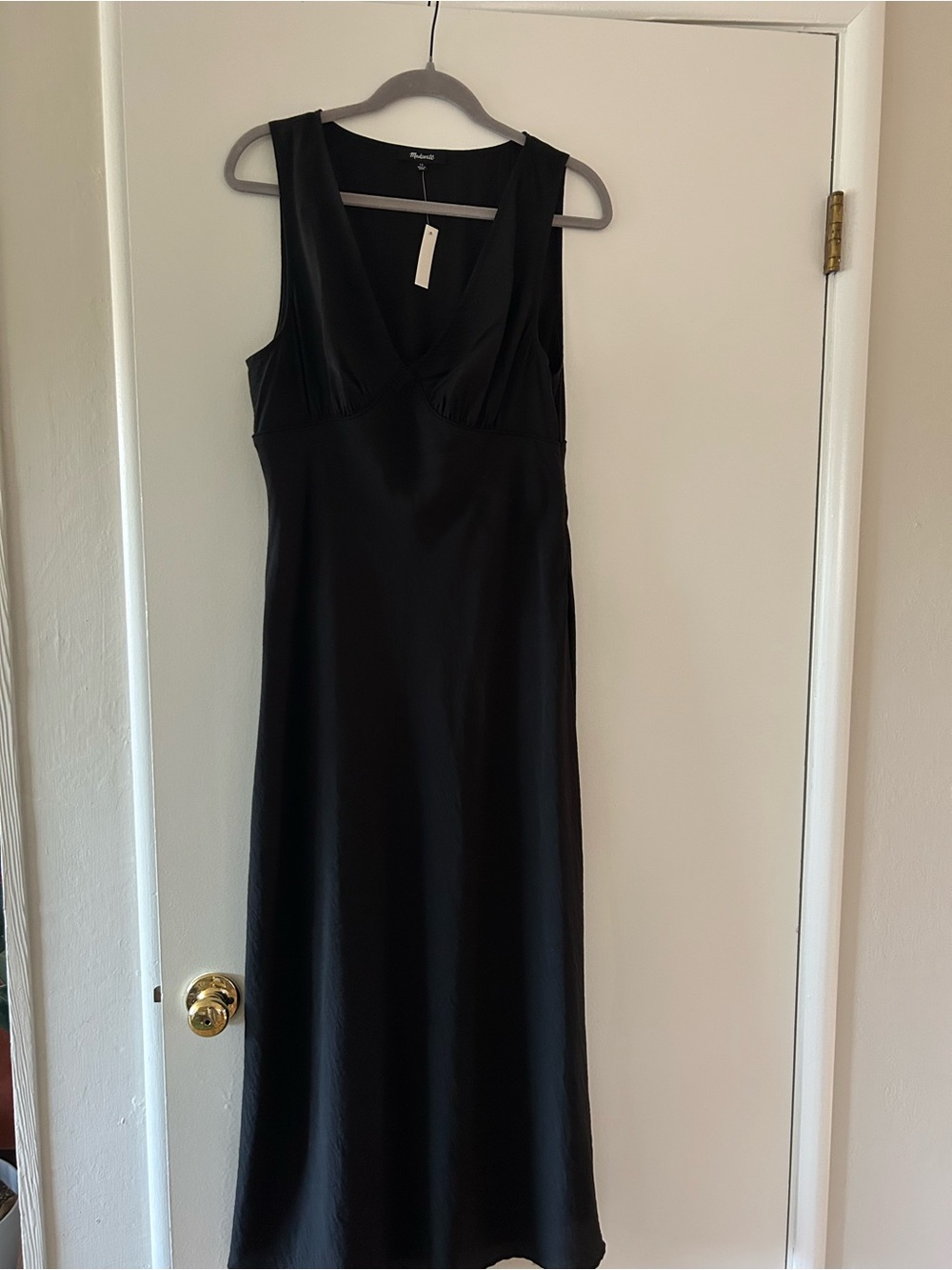 Madewell Ariana midi dress black deep v neck curve hugging bias dress nwt - Picture 3 of 5